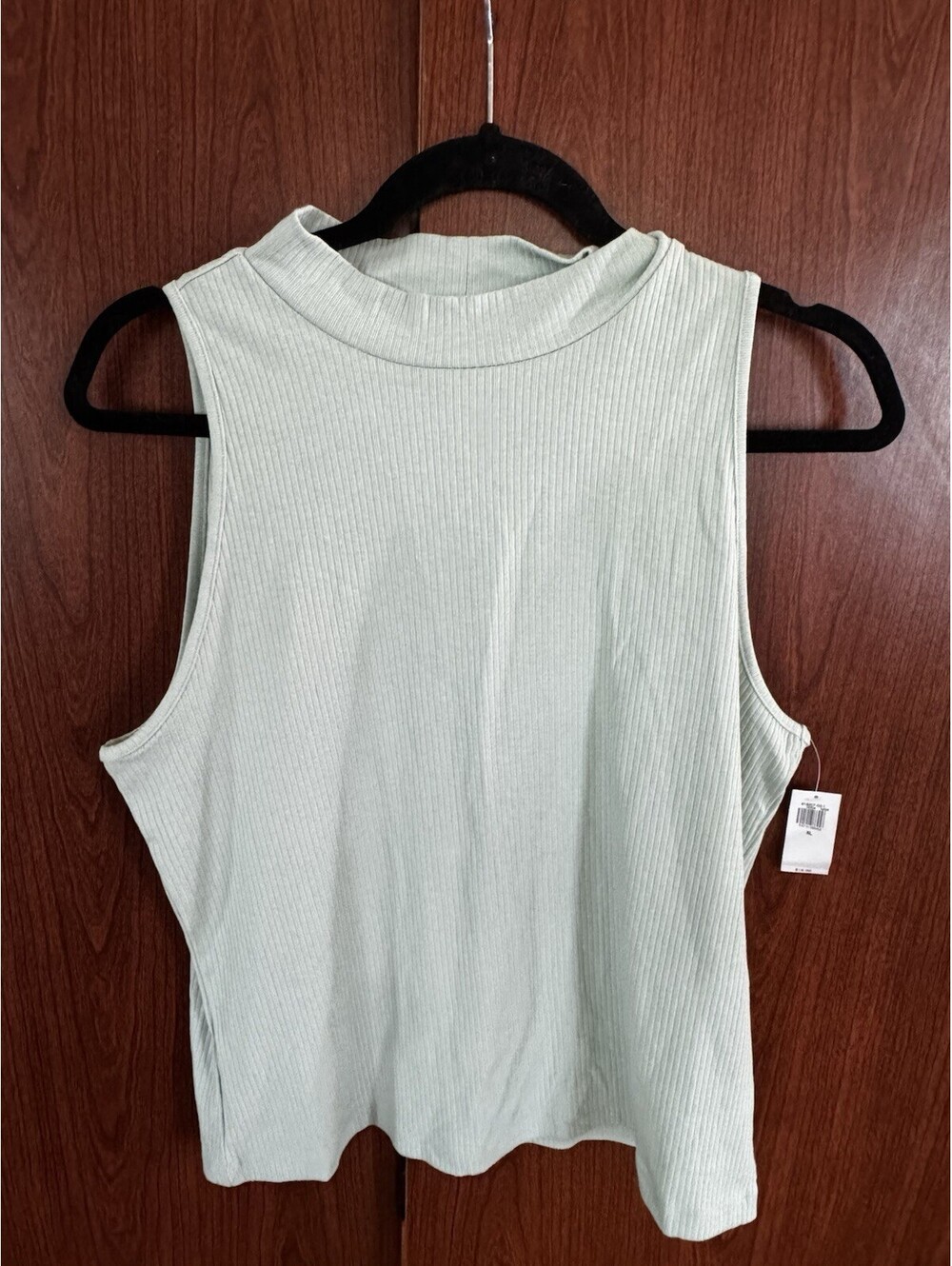 Old Navy Women XL Pale Glass Ribbed Mock Neck Sleeveless Tank Top NWT Sage Green